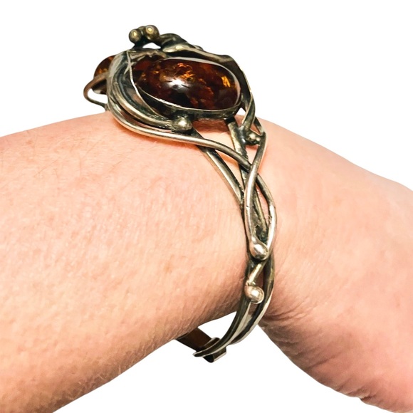 Vintage Genuine Baltic Amber and Sterling Silver Cuff Bracelet - Picture 3 of 14